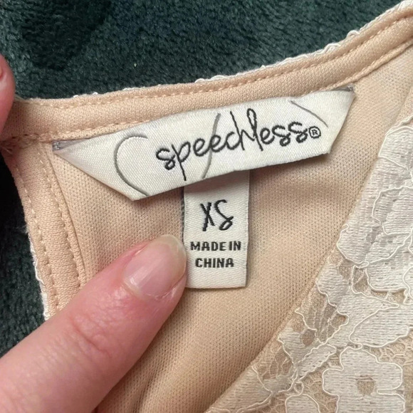 White Lace‎ Halter Mini Dress Boho Bohemian Rehearsal Size XS 0274 - Picture 4 of 6